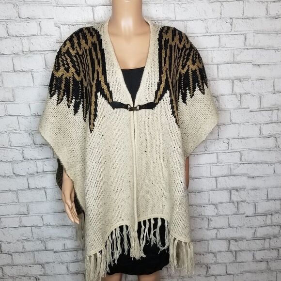 🆕️ Vertigo Paris Poncho - Picture 8 of 14